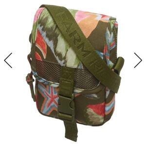 NWT Farm Rio Crossbody Bolsa Fervo - peixes pintados - Crossbody Bag